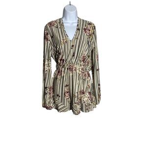 Peach Love California Shorts Romper Size S